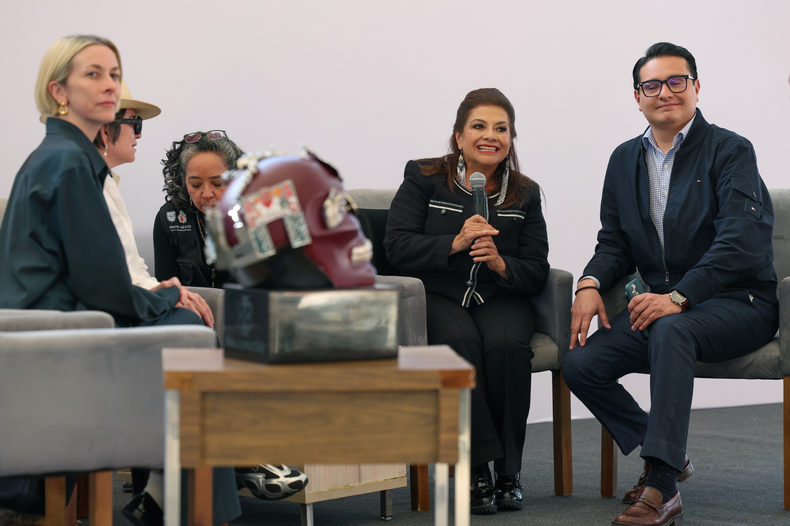 Clara Brugada instala módulo permanente de vacunación en el Zócalo de Gobierno Ciudadano