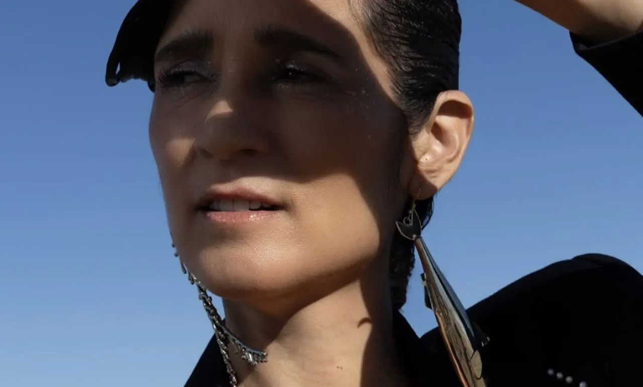 ¡Vuelve Julieta Venegas! “Tiempos Dorados” marca el inicio de su nueva era musical