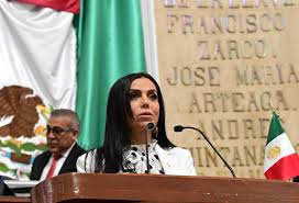 Inteligencia artificial bajo la lupa: van contra deepfakes que sexualizan a menores en la capital