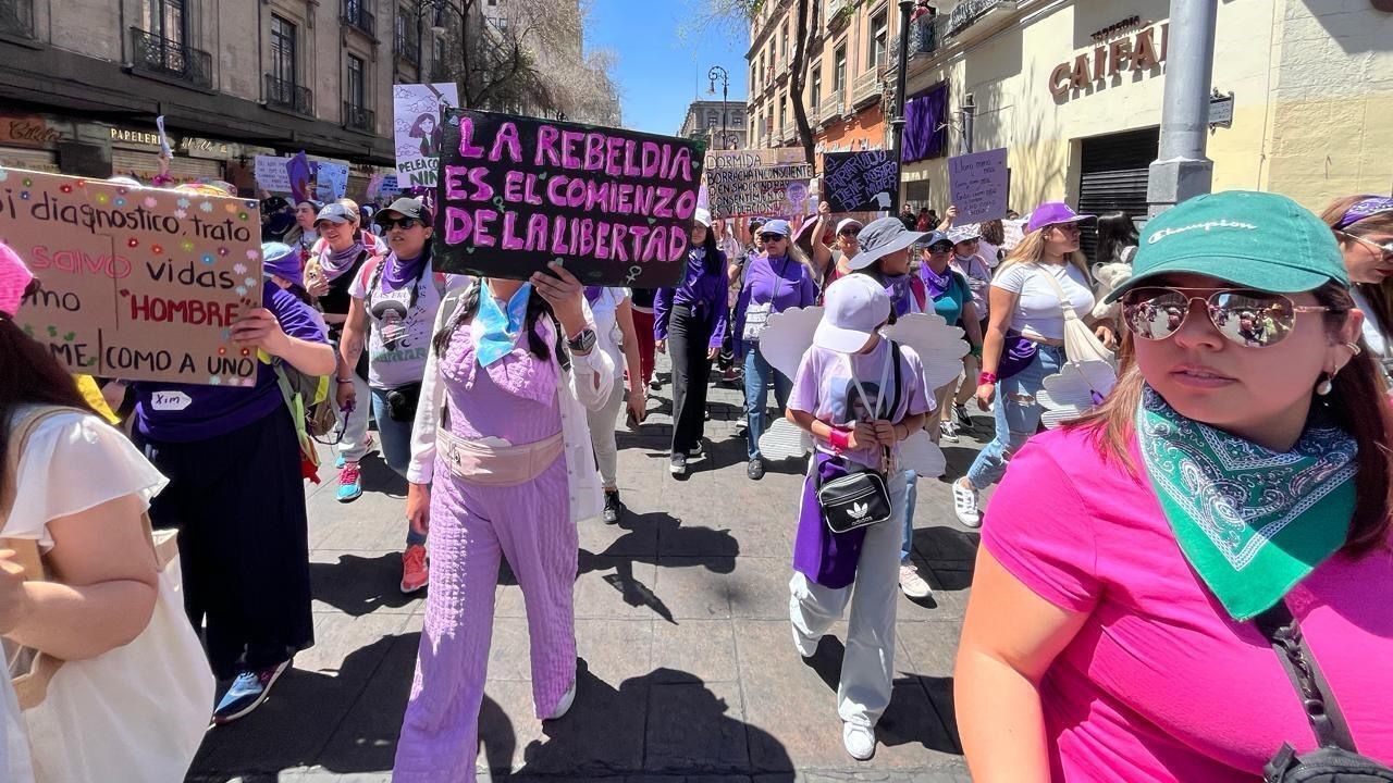 8M en la capital: demandas por feminicidios, violencia vicaria y derecho a la ciudad marcarán la marcha